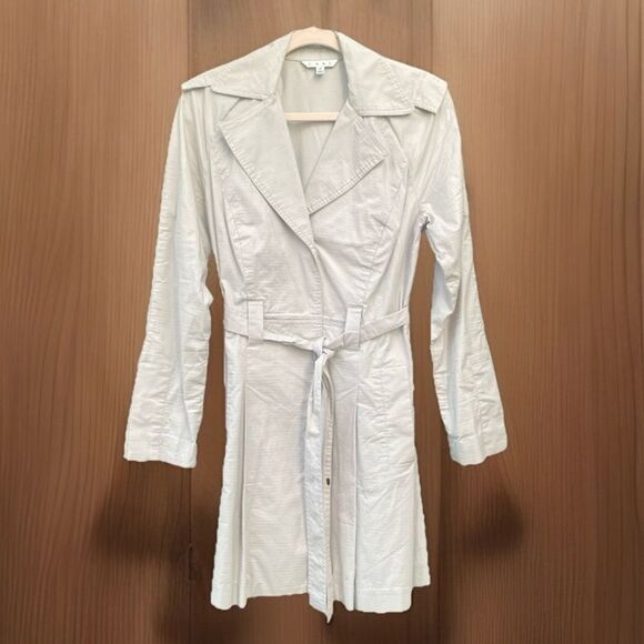 Cabi Beige/Tan Lightweight Trench Coat/Jacket. Medium EUC 917 Safari Travel - Picture 2 of 6